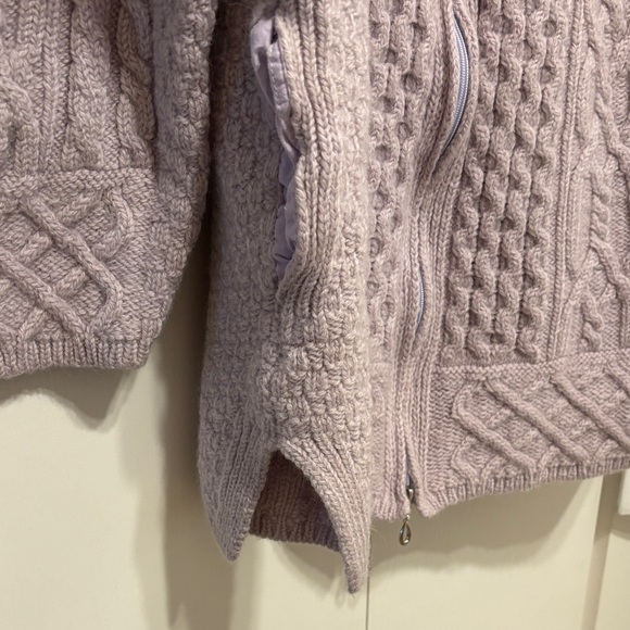Irish Wool Lavender Cable Knit Hoodie - L - Picture 4 of 8